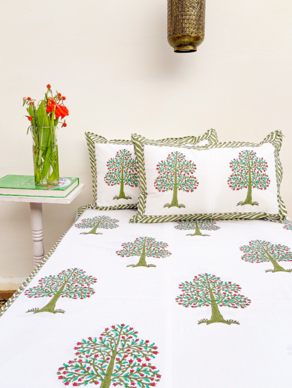 Exotic Flowers Cotton Hand Block Printed Bedsheet With Pillowcase (L-108 In X W-90 In)