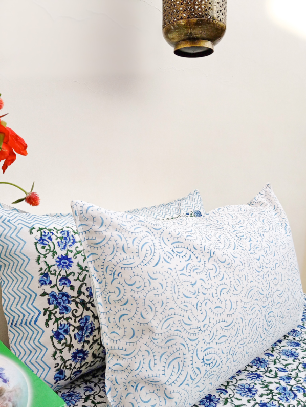 Wallflowers Post Cotton Hand Block Printed Bedsheet With Pillowcase (L-108 In X W-90 In)