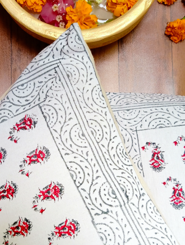 Posey Cotton Hand Block Printed Cushion Cover (L-16 In X W-16 In)