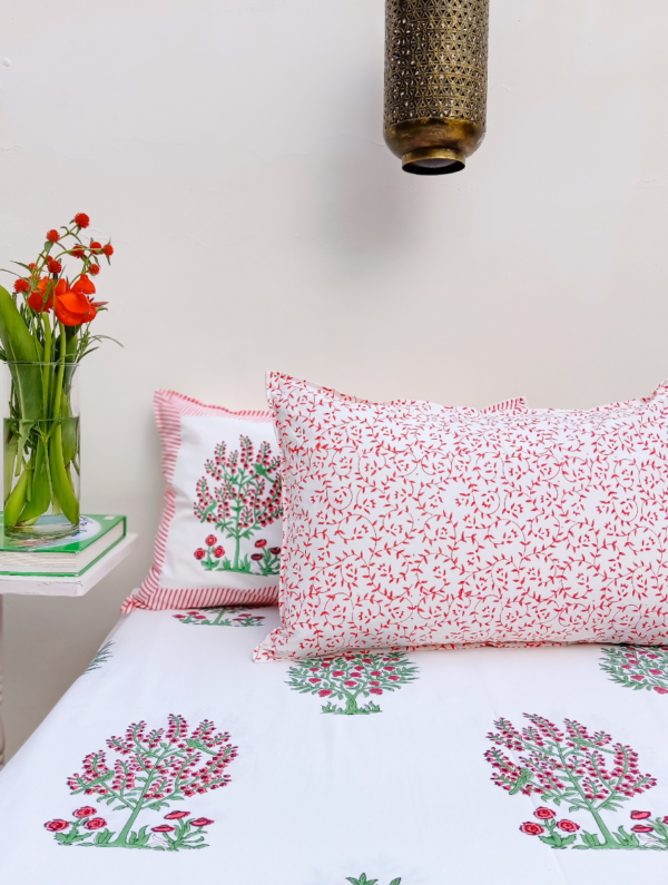 Petal Post Cotton Hand Block Printed Bedsheet With Pillowcase (L-108 In X W-90 In)