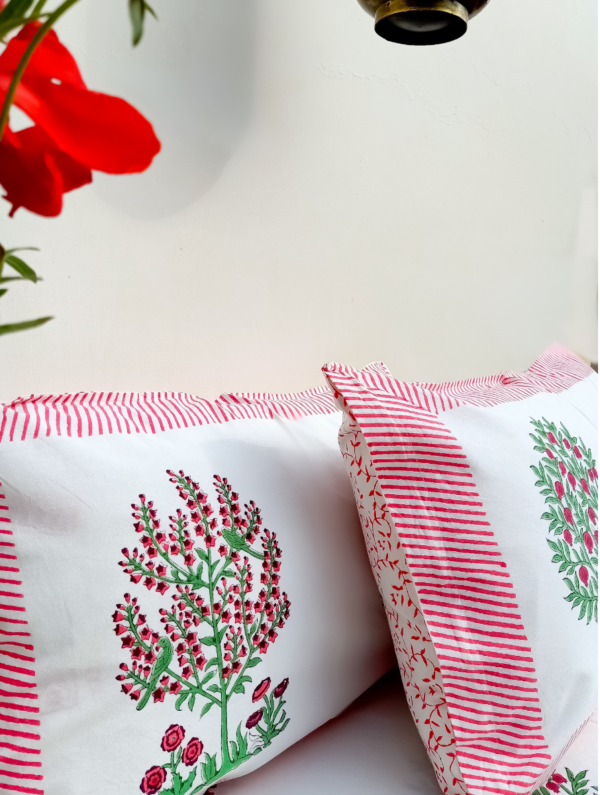 Petal Post Cotton Hand Block Printed Bedsheet With Pillowcase (L-108 In X W-90 In)